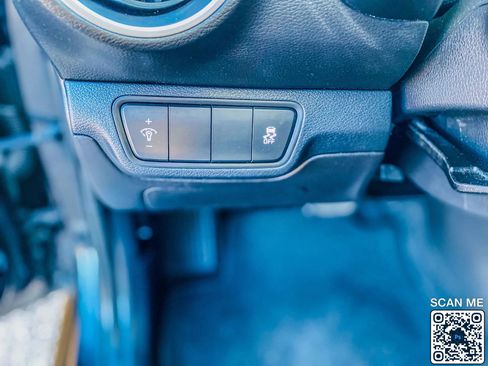 Used 2023 Kia Forte LXS image 18