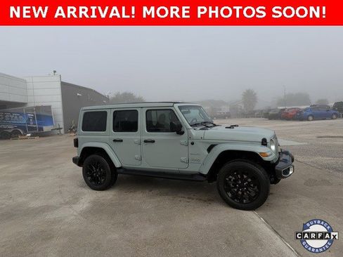 Used 2023 Jeep Wrangler Sahara w/ Cold Weather Group image 3