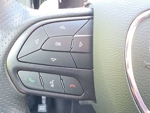 Used 2025 Dodge Durango GT AWD/4WD image 16