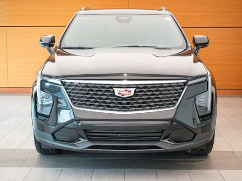 Used 2024 Cadillac XT4 Premium Luxury AWD/4WD image 2