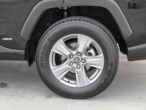 Certified 2025 Toyota RAV4 XLE AWD/4WD image 12