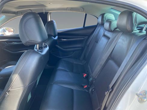 Used 2022 MAZDA MAZDA3 s image 13