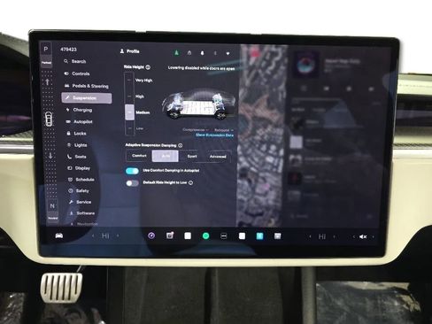 Used 2022 Tesla Model S Plaid image 28