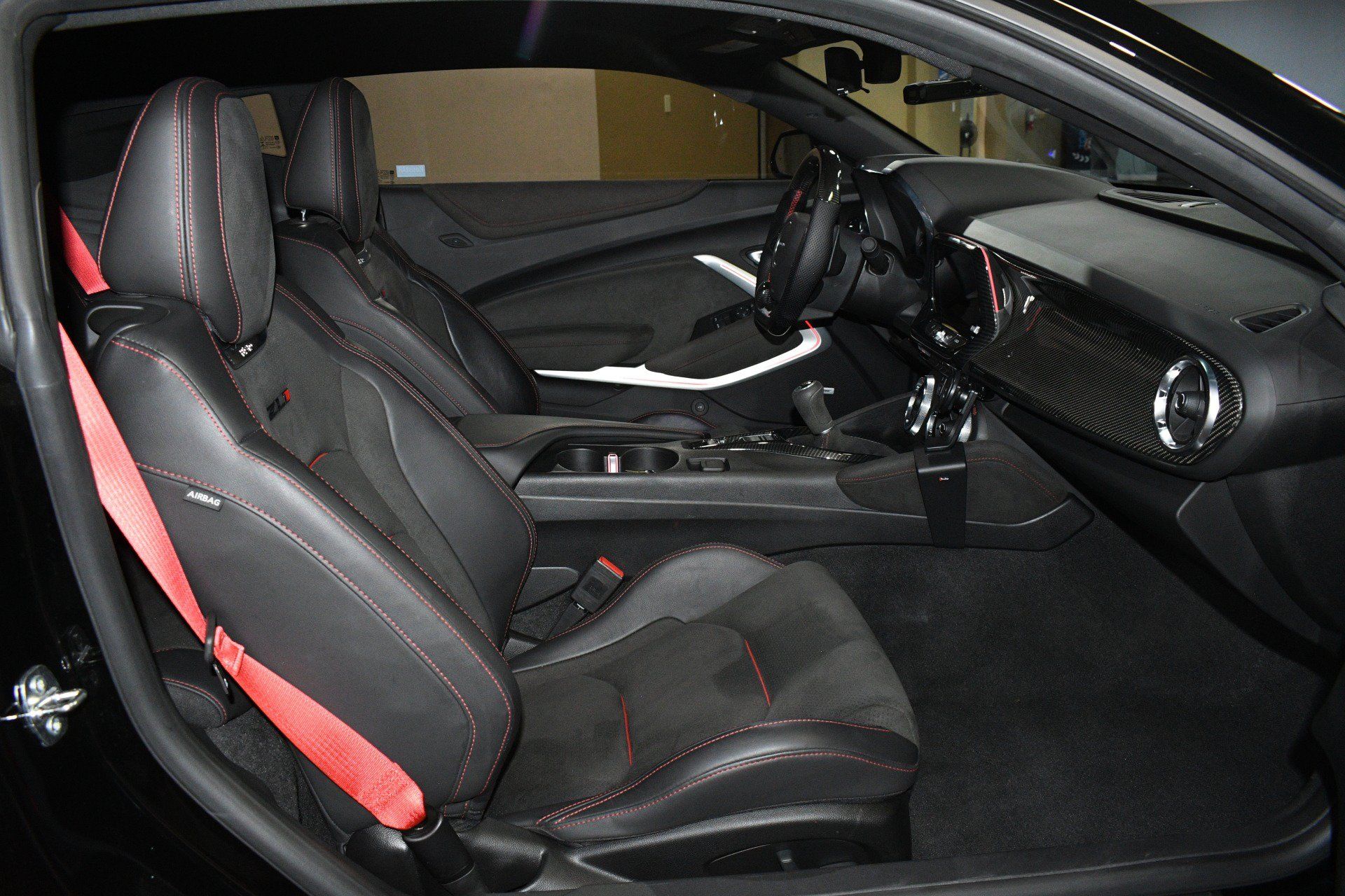 Used 2020 Chevrolet Camaro ZL1 RWD image 50