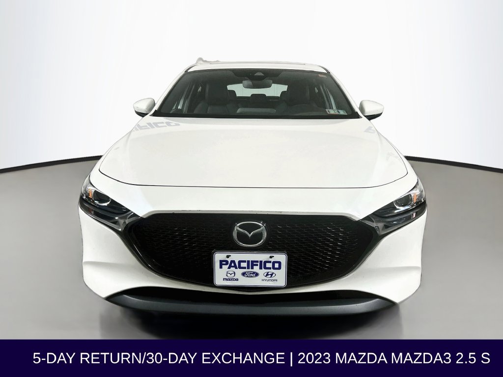 Used 2023 MAZDA MAZDA3 s FWD image 3