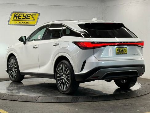 Used 2023 Lexus RX 350 Premium Plus w/ Cold Area Package FWD image 2