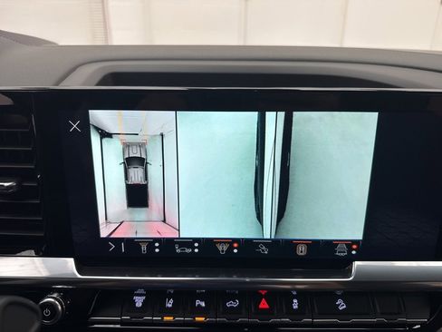 New 2026 GMC Sierra 2500 SLT w/ SLT Premium Package image 38