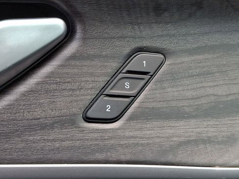 Used 2023 Jeep Grand Cherokee Limited image 24