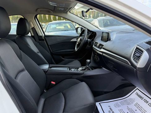 Used 2017 MAZDA MAZDA3 Sport image 10