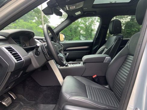 Certified 2023 Land Rover Discovery S R-Dynamic image 14