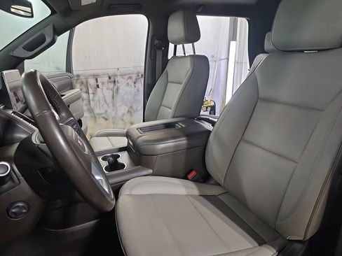 Used 2022 GMC Yukon SLT w/ SLT Luxury Package AWD/4WD image 17