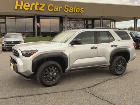 Used 2026 Toyota 4Runner SR5 AWD/4WD image 4