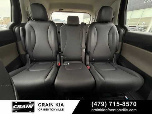 New 2026 Kia Carnival FWD image 31