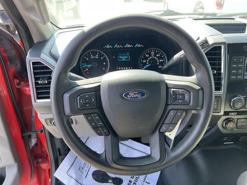 Used 2016 Ford F150 XLT image 14