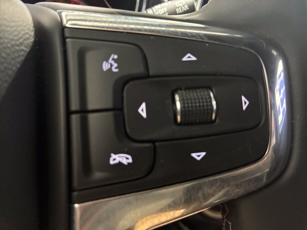 Used 2023 Chevrolet Blazer Premier FWD image 24