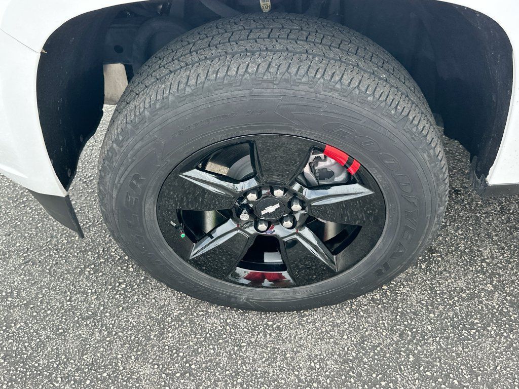 Used 2022 Chevrolet Colorado LT w/ Redline Special Edition AWD/4WD image 28