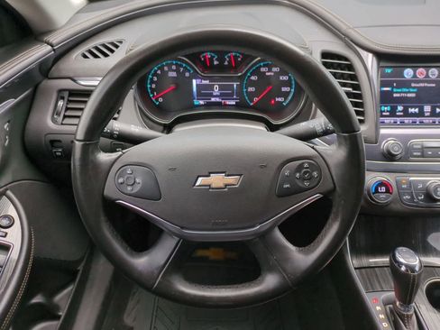 Used 2018 Chevrolet Impala LT FWD image 22