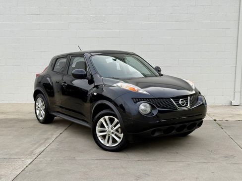 Used 2014 Nissan Juke S AWD/4WD image 1