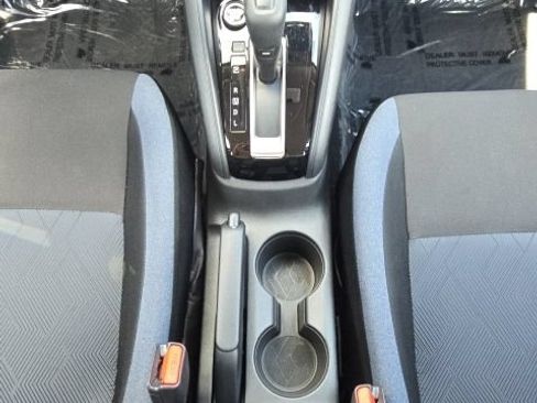 Used 2025 Nissan Versa SV FWD image 32
