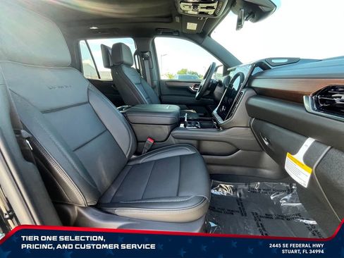 New 2026 GMC Yukon Denali w/ Denali Reserve Package AWD/4WD image 21