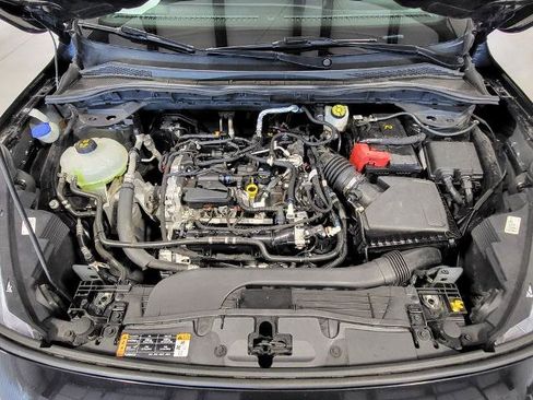 Used 2022 Ford Escape SE image 9