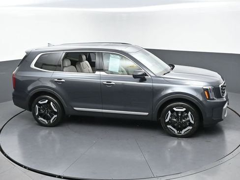 Used 2024 Kia Telluride S w/ S Sunroof Package FWD image 43