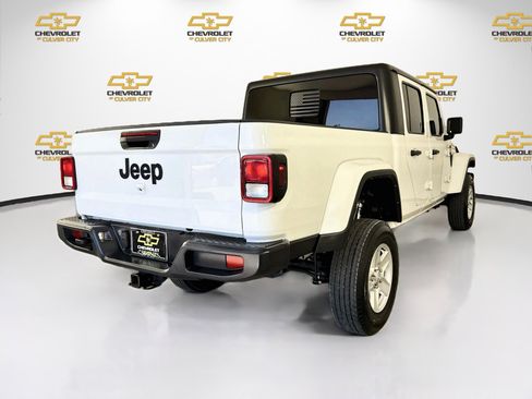 Used 2022 Jeep Gladiator Sport AWD/4WD image 8