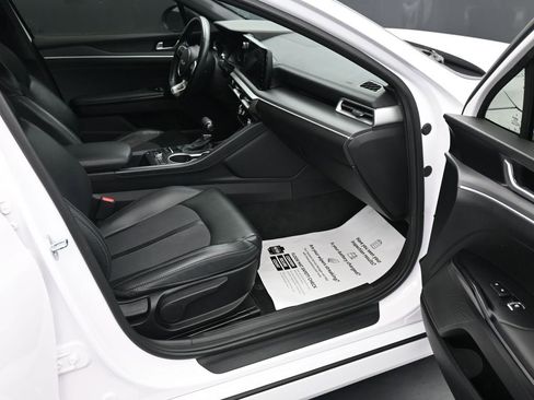 Used 2023 Kia K5 GT-Line image 13