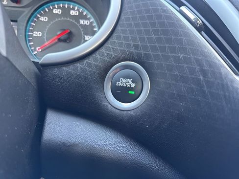 Used 2025 Chevrolet Malibu LT FWD image 19