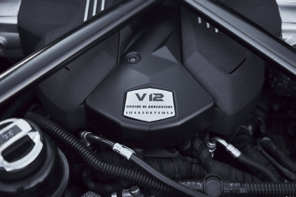 Used 2018 Lamborghini Aventador S AWD/4WD image 29