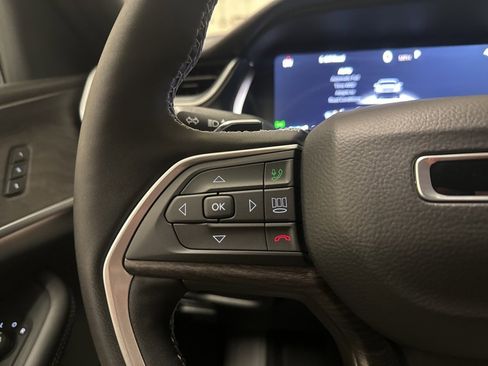 New 2025 Jeep Grand Cherokee L Limited w/ Black Appearance Package image 33