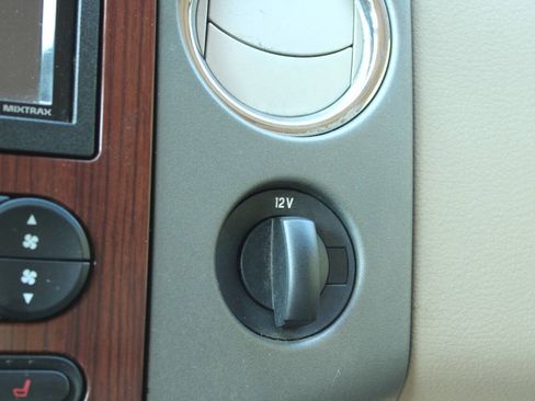 Used 2005 Ford F150 Lariat image 40