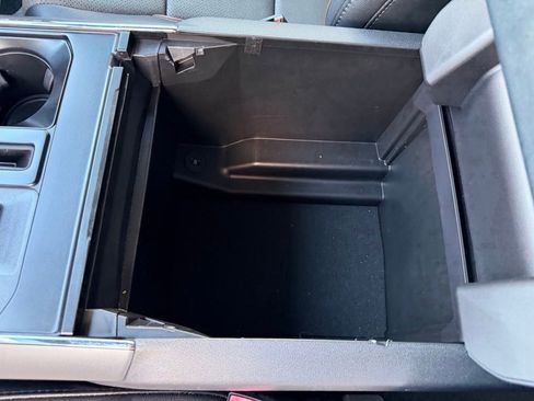 Used 2025 Ford F150 Lariat w/ FX4 Off-Road Package image 27