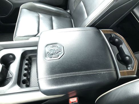 Used 2022 RAM 1500 Laramie image 17