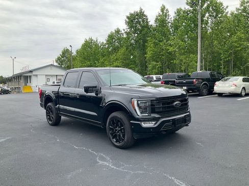 Certified 2022 Ford F150 Platinum w/ Equipment Group 701A High AWD/4WD image 3