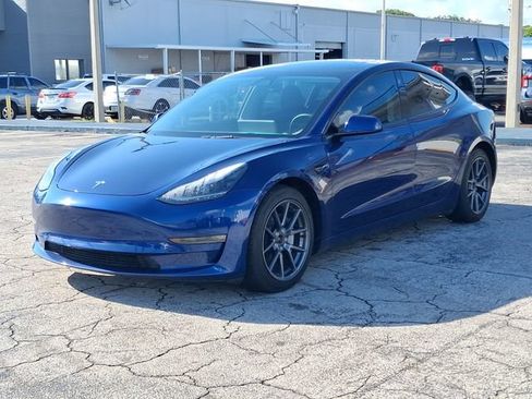 Used 2022 Tesla Model 3 Long Range AWD/4WD image 2