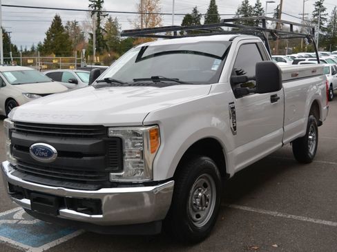 Used 2017 Ford F250 XL w/ XL Value Package image 3