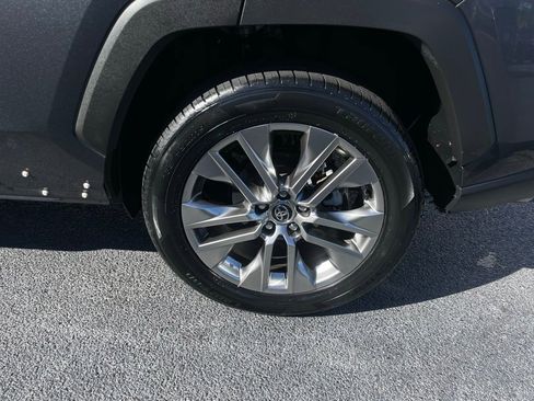 Used 2023 Toyota RAV4 XLE Premium image 42