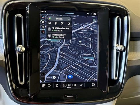 Used 2025 Volvo XC40 B5 Plus w/ Protection Package Premier image 6