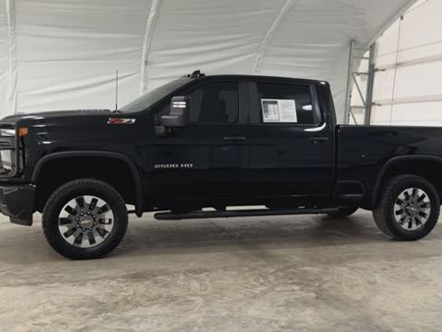Used 2024 Chevrolet Silverado 2500 Custom w/ Custom Value Package AWD/4WD image 9