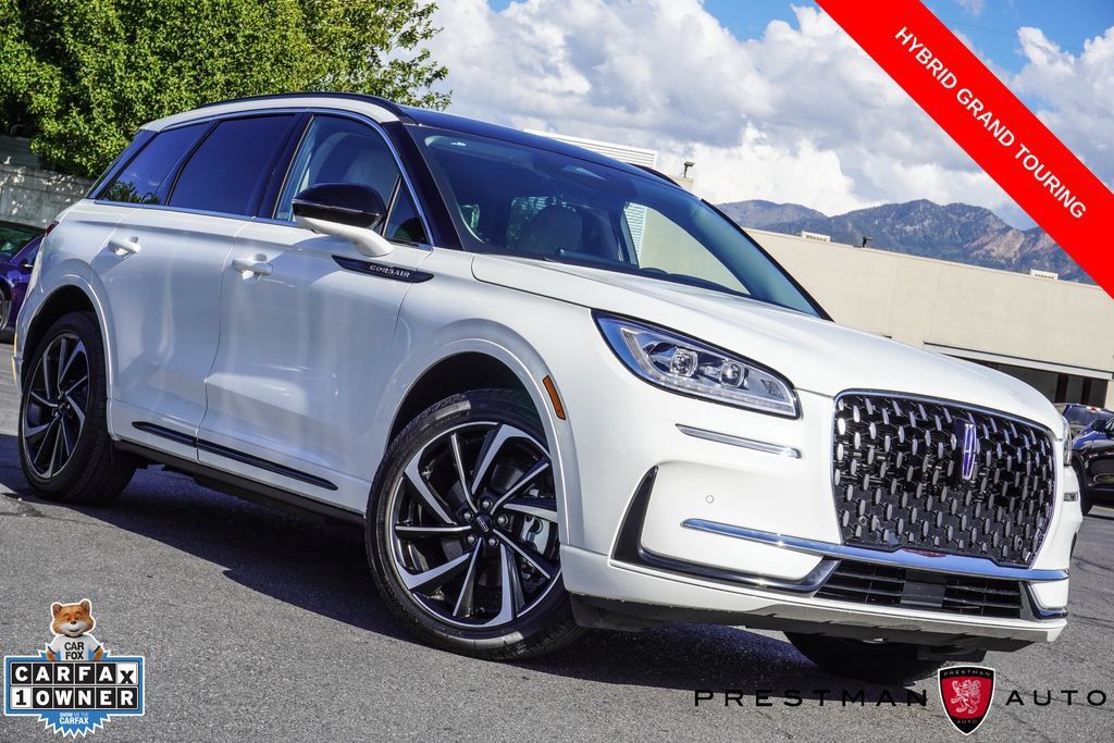 Used 2025 Lincoln Corsair Grand Touring w/ Equipment Group 301A AWD/4WD image 1