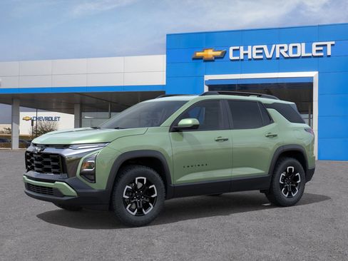 New 2026 Chevrolet Equinox ACTIV w/ Convenience Package III AWD/4WD image 2