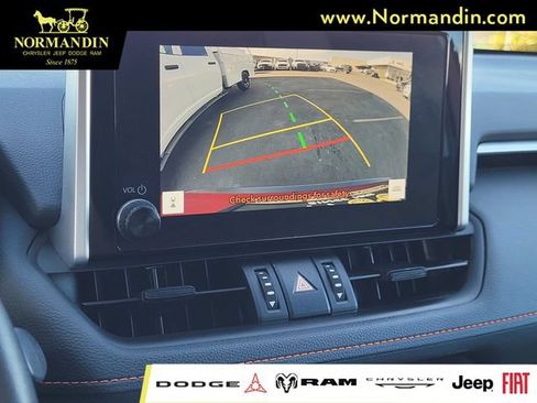 Used 2024 Toyota RAV4 Adventure AWD/4WD image 10