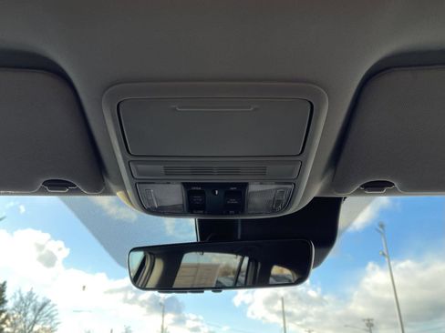 Used 2022 Honda Pilot EX-L image 12