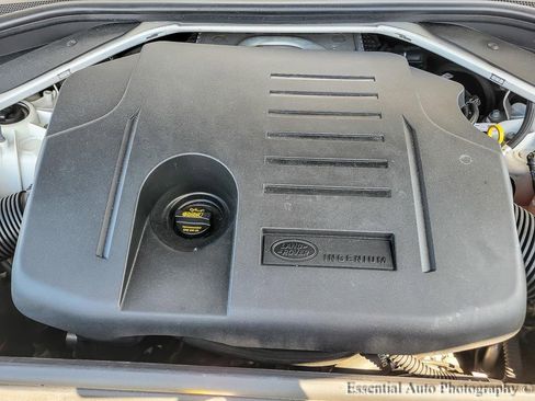 Used 2023 Land Rover Range Rover SE image 24