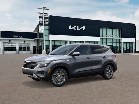 New 2026 Kia Seltos LX image 3