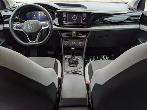 Certified 2022 Volkswagen Taos S image 14