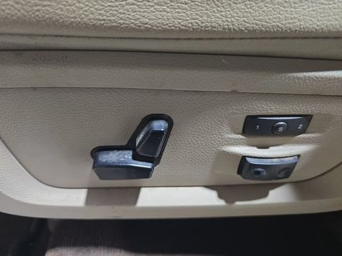 Used 2016 RAM 2500 Laramie AWD/4WD image 10