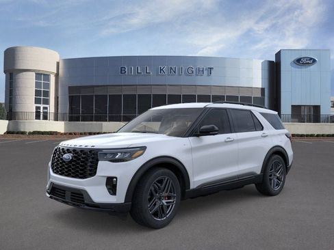 New 2026 Ford Explorer ST-Line w/ ST-Line Street Pack RWD image 2