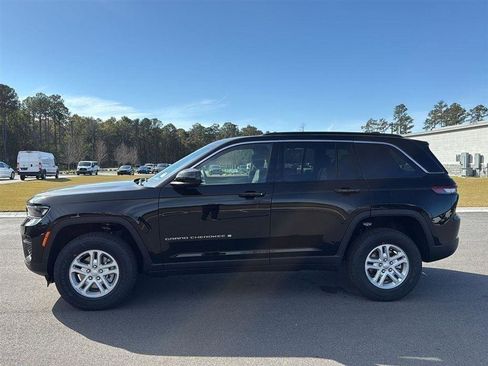 New 2025 Jeep Grand Cherokee Laredo w/ Luxury Tech Group I image 5